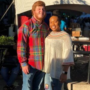 Meet your Posher, Hunter